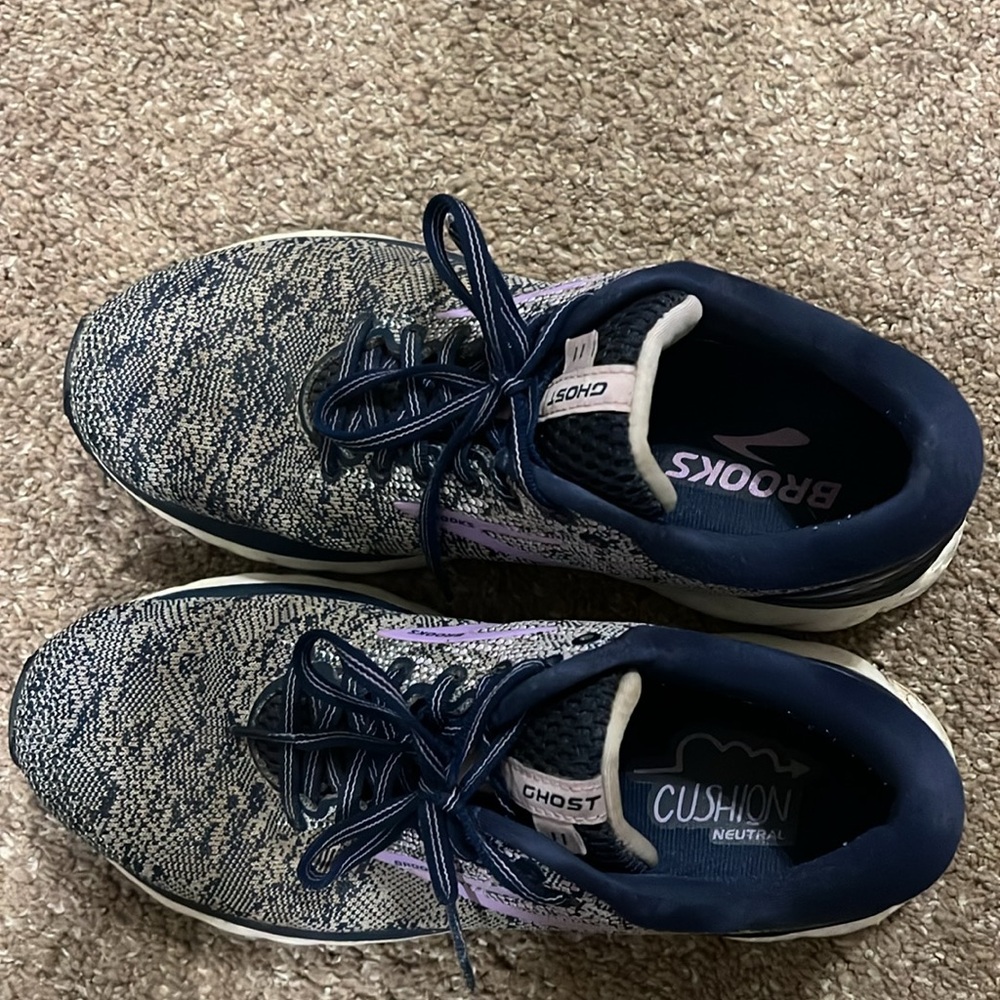 Brooks Ghost 11 (Size 9) - Picture 5 of 7